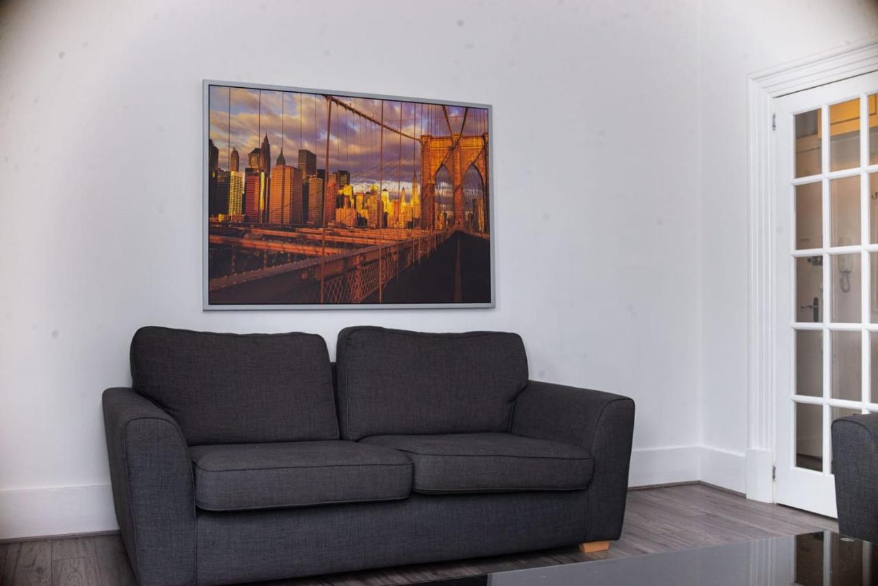 Entire Fabulous 2Bedroom First Floor Flat Located Within Close Proximity To City Centre & University Of Aberdeen With Private Parking Eksteriør bilde